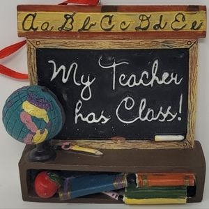 MY TEACHER HAS CLASS 3D ORNAMENT